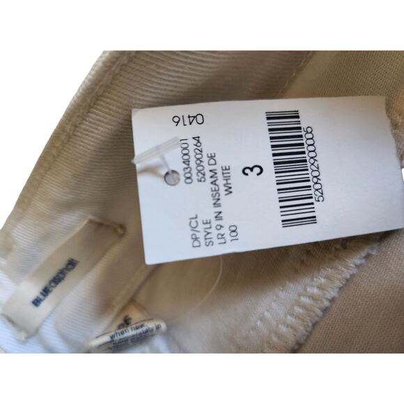 Blue Asphalt NWT White Distressed Denim Jean Shorts Size‎ 3 - Picture 8 of 10